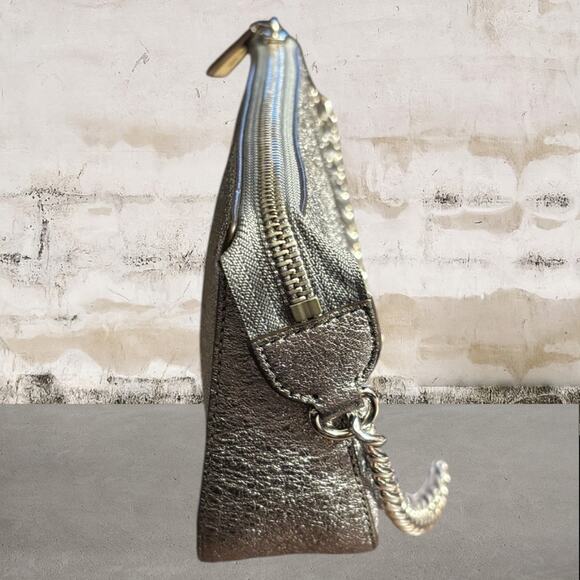 Michael Kors Jet Set Bag in Metallic Silver Leather - Picture 2 of 7